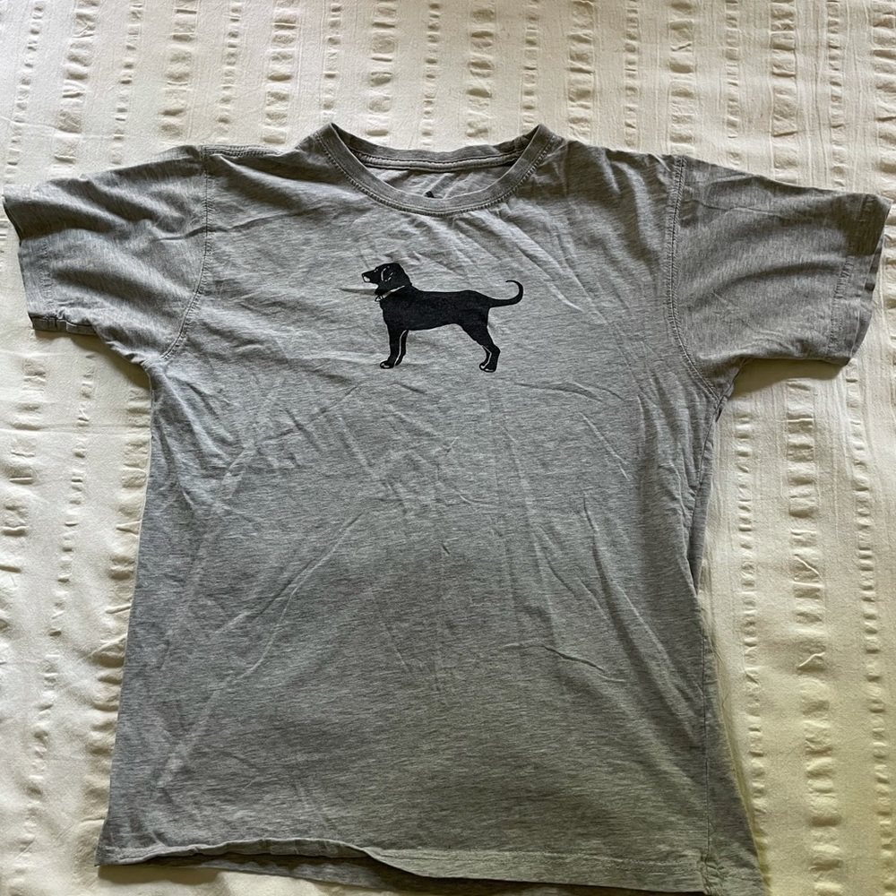 Black dog grey tshirt